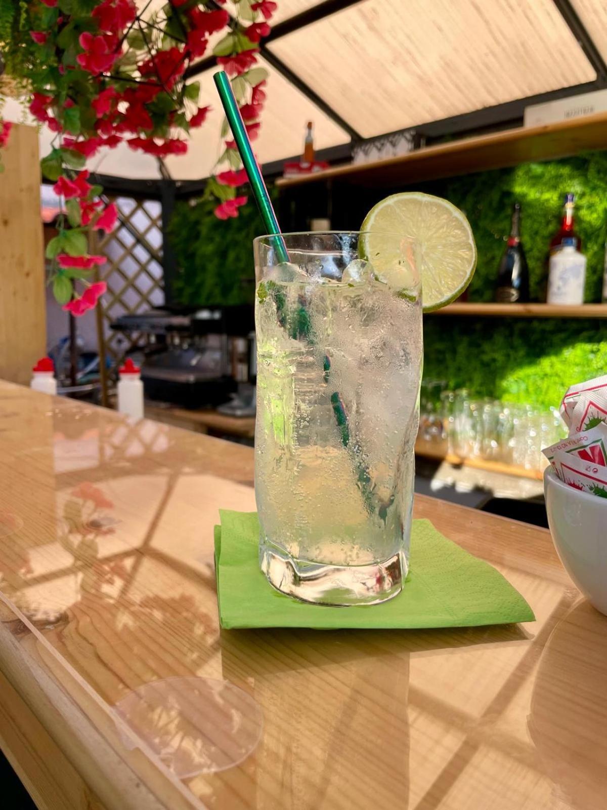 弗拉斯卡蒂安蒂卡露台酒店 外观 照片